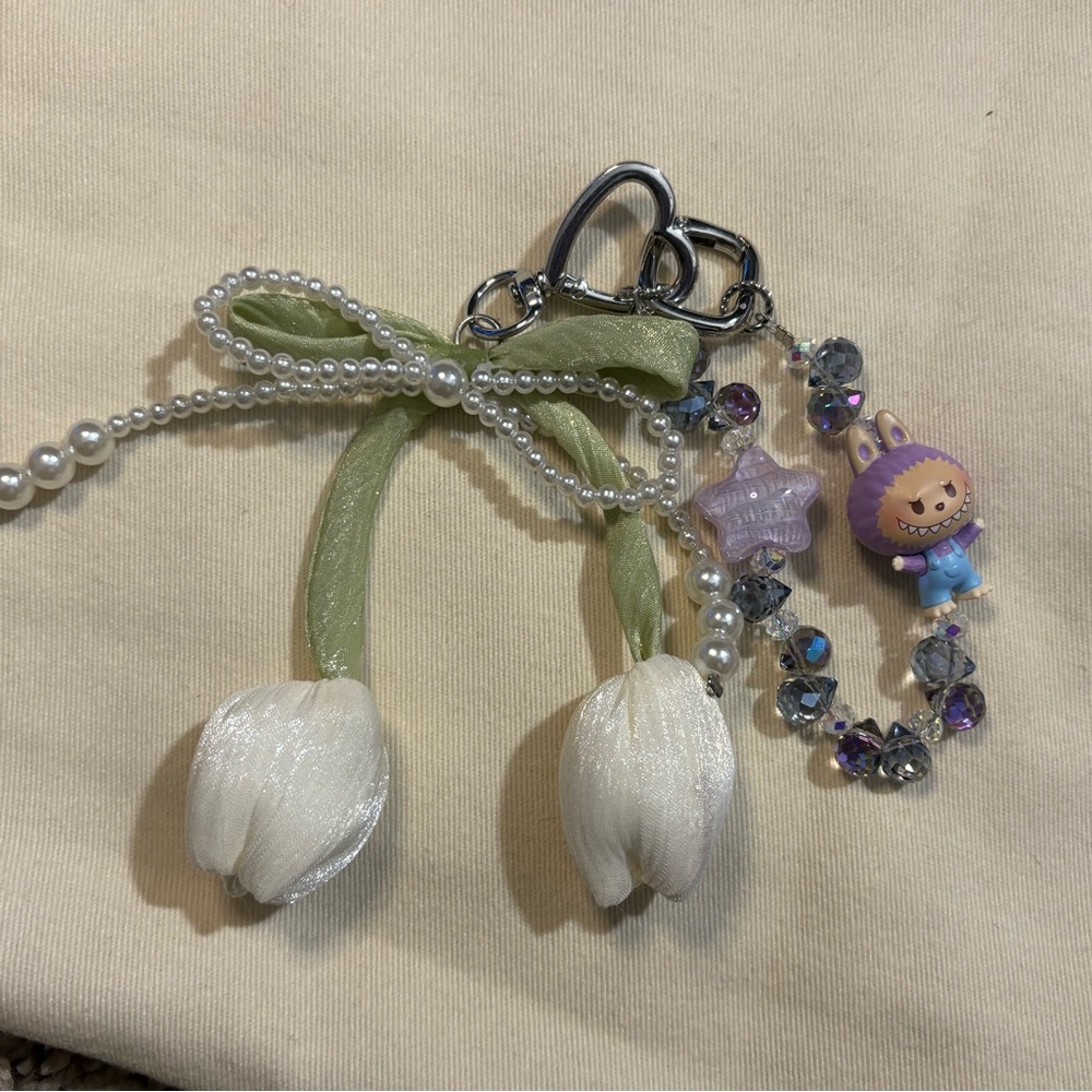 Floral Pearl Key & Card Holder